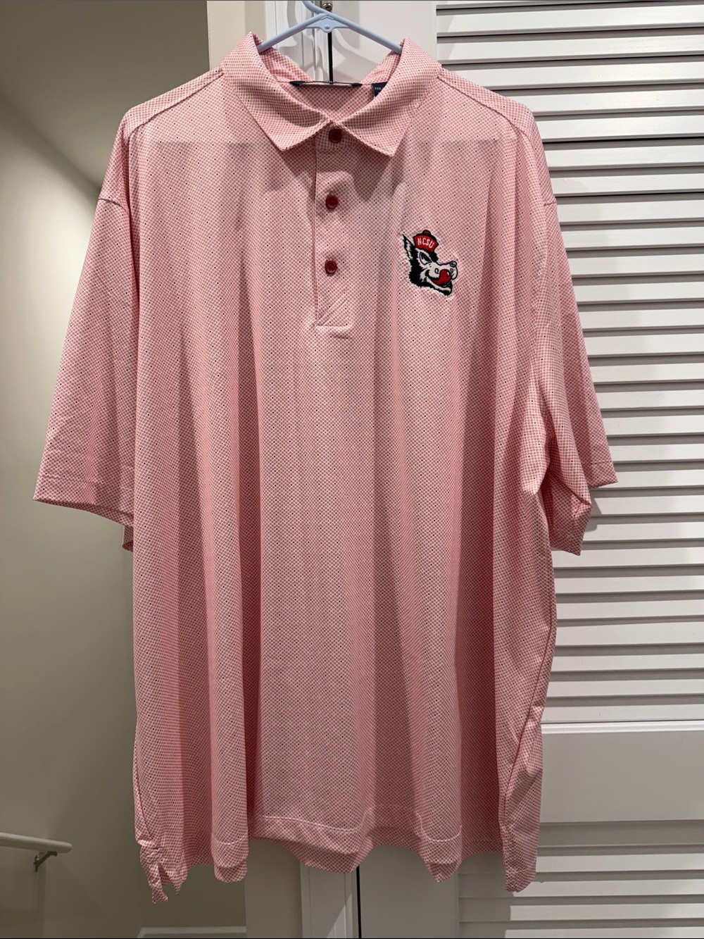 NC State Wolfpack Cutter & Buck Vault Slobbering Wolf Pike Double Dot Polo